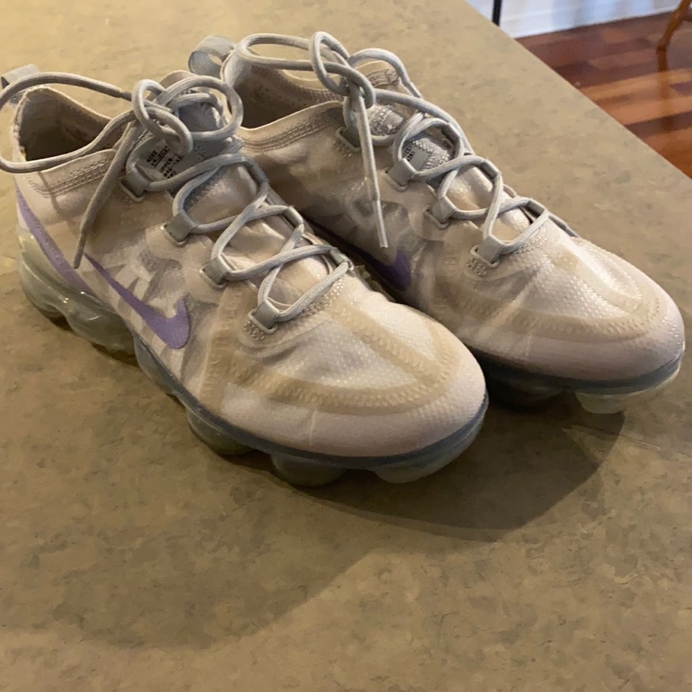 Nike Vapors Women’s size 7.5